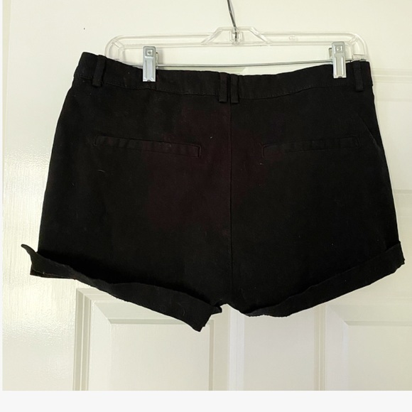 H&M Short - Picture 2 of 2